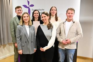 4 Preisträgerinnen und 2 Preisträger